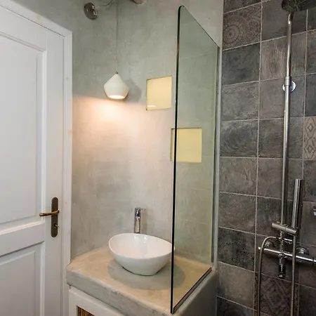 Pursue Your Day Dreams Willa *