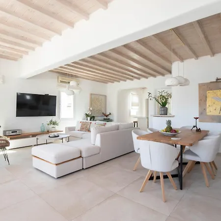 Pursue Your Day Dreams * Ornos (Mykonos)